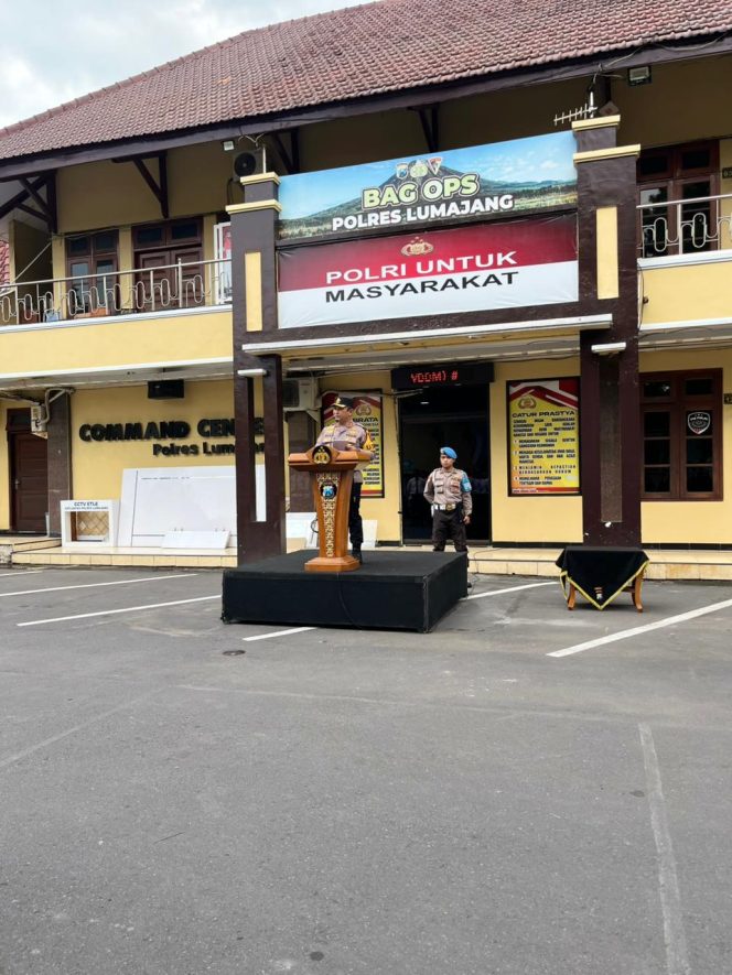 
 Kapolres Lumajang Kukuhkan Jabatan Pamapta, Tekankan Pelayanan Cepat dan Terpercaya