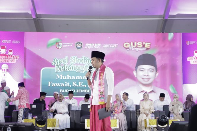 
 Temui Warga Jombang Dalam Apel Kebangsaan, Gus Fawait: Jika Ada Pelayanan yang Kurang Baik, Segera Laporkan!