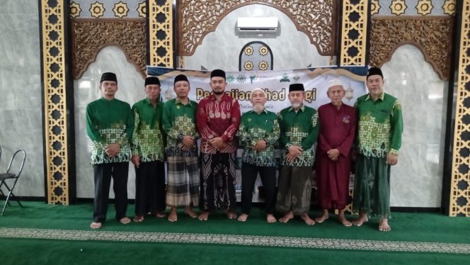 
 113 Paket Sembako Di Bagikan PCM Asembagus Dalam Gelar Milad Muhammadiyah Ke- 113 tahun