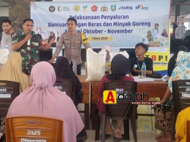 
 Penyaluran Bantuan Pangan Oktober-November Desa Sumberanyar Banyuputih Berjalan Kondusif Terkendali