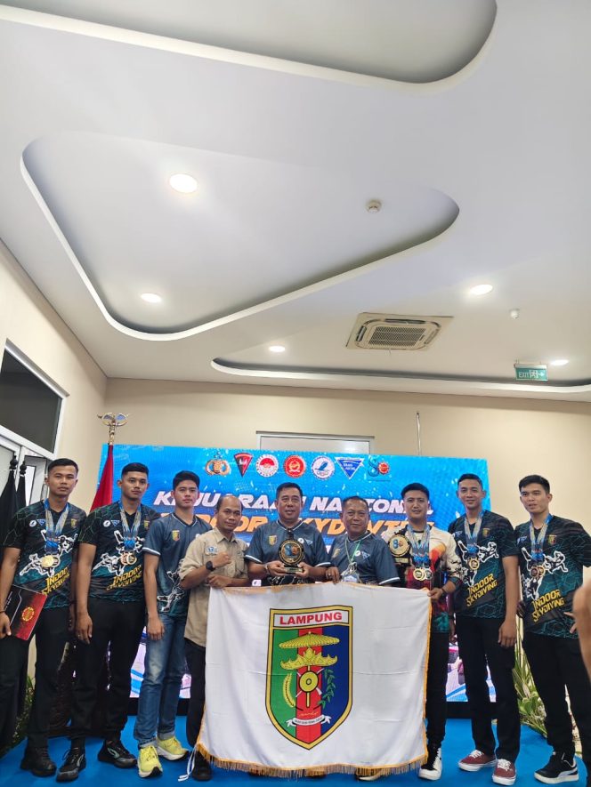 
 Cabor Terjun Payung Lampung, mengikuti kejuaraan Nasional Indoor Skydiving