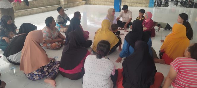 
 Diduga Terlibat Tindak Pidana dan Pembakaran, Seorang Pemuda Gumuksari Jalani Memeriksa Kejiwaan