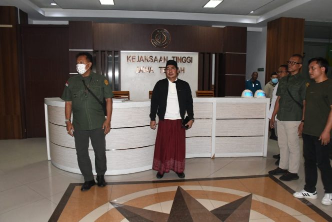 
 Terduga Tindak Pidana Pencucian Uang, Gus Yazid ditangkap Kejagung