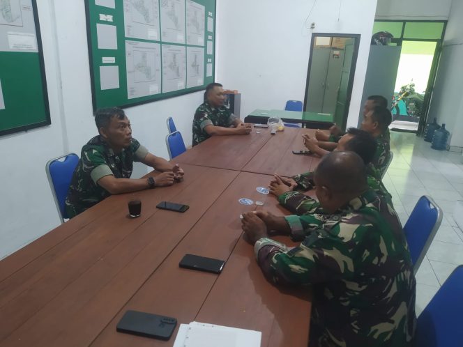 
 Tetap Semangat & Jaga Kesehatan Serta Kekompakan, Inilah Arahan Danramil 03/Serengan Saat Apel Pagi