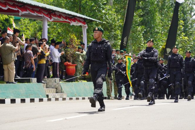 
 Letkol Inf Ugroseno Pimpin SSY 2 Ketika Sertijab Pangdivif 2 Kostrad
