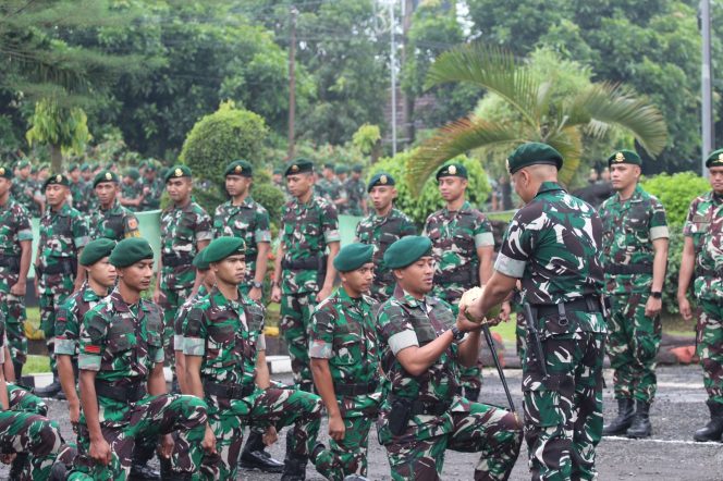
 Yonif 515 UTY/9/2 Kostrad Gelar Tradisi Penyambutan Warga Baru