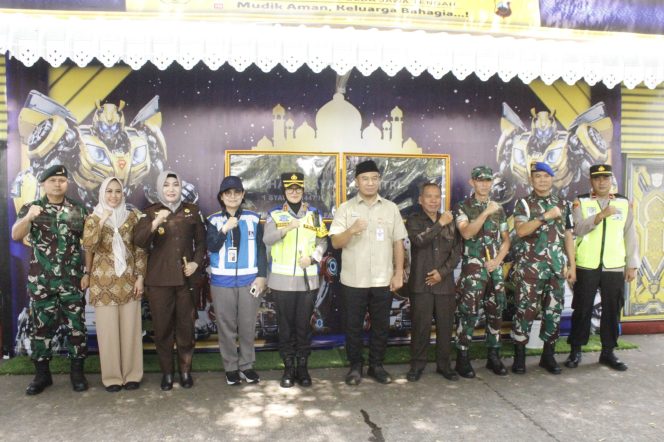 
 Amankan Lebaran, Kodim Sragen Dirikan Pos Pengamanan Mudik dan 6 Pos Terpadu di Lokasinya