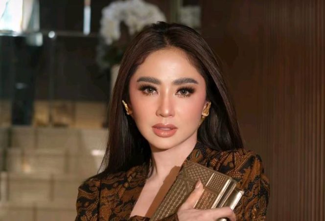 
 Dewi Perssik Marah Besar Dirinya Dikabarkan Meninggal