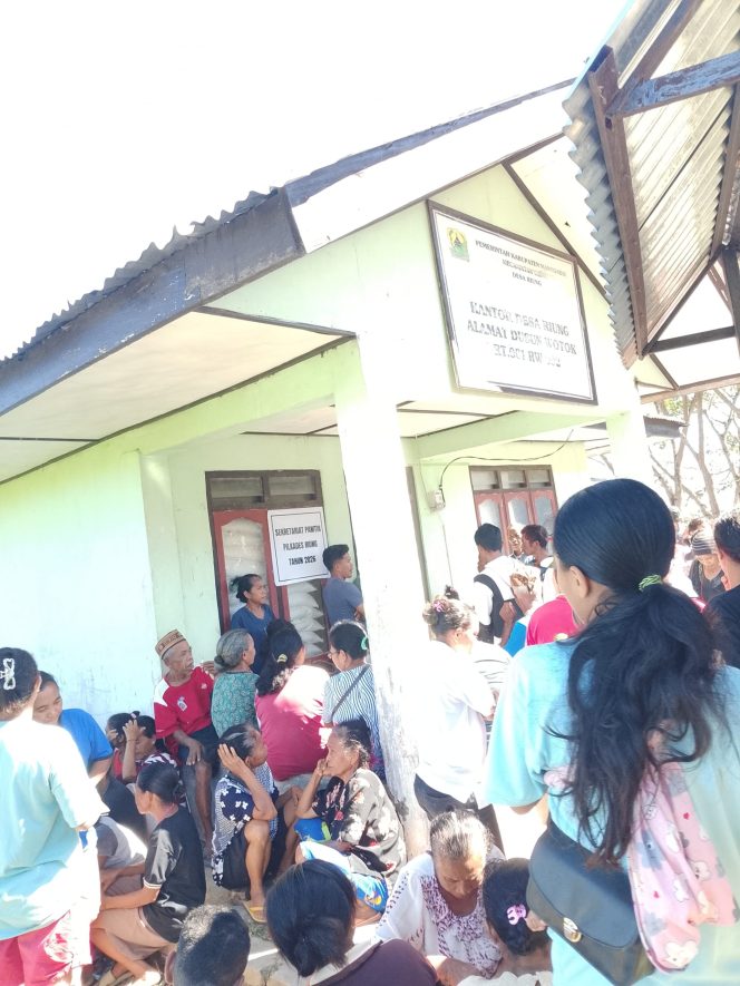 
 Diduga Ada Pelanggaran Dalam Penyaluran Bantuan Pangan Kepada Masyarakat di Desa Riung 