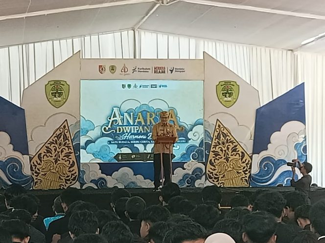 
 SMP Negeri 1 Sukorambi Menggelar Acara Lepas Pisah Kelulusan Kelas IX Tahun Ajaran 2025/2026 