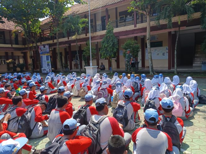 
 Koramil Klego Gembleng 300 Siswa SMK N 1 Klego, Tanamkan Disiplin dan Jiwa Nasionalisme