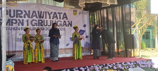 
 82 Pelajar SMPN 1 Grujugan Bondowoso Diserahkan Kepada Orang Tuanya