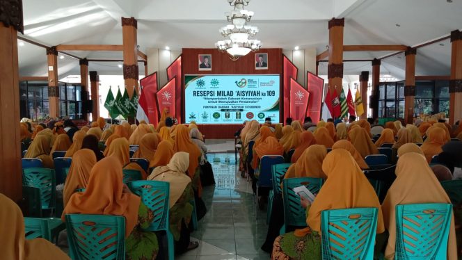 
 Milad ‘Aisyiyah Ke-109, ‘PD ‘Aisyiyah Situbondo Gelar Resepsi di Pendopo Kabupaten