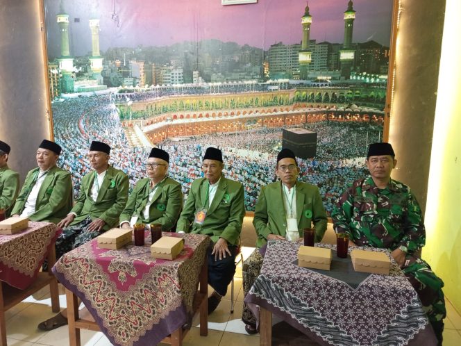 
 Jamaah Haji Andong dan Kemusu Disambut Haru, Koramil 15/Andong Hadiri Upacara Penerimaan Haji