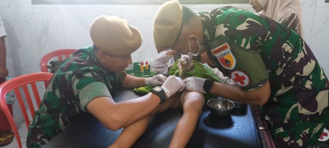 
 Yon Armed 8/UY Khitan 52 Anak dan Bantu Anak Yatim Piatu