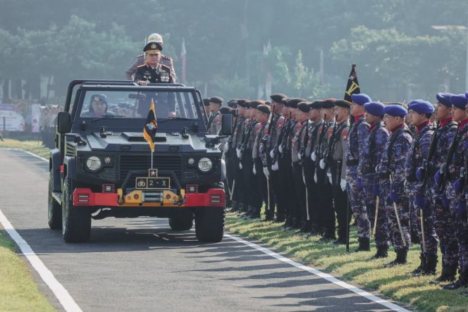 
 Polda Jatim Gelar Upacara Hari Bhayangkara ke-80, Teguhkan Semangat “Polri untuk Masyarakat”