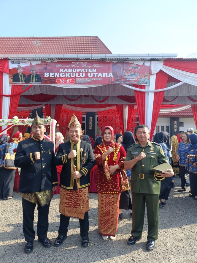 
 DANDIM 0423/BENGKULU UTARA HADIRI UPACARA PERINGATAN HARI JADI KABUPATEN BENGKULU UTARA KE-67