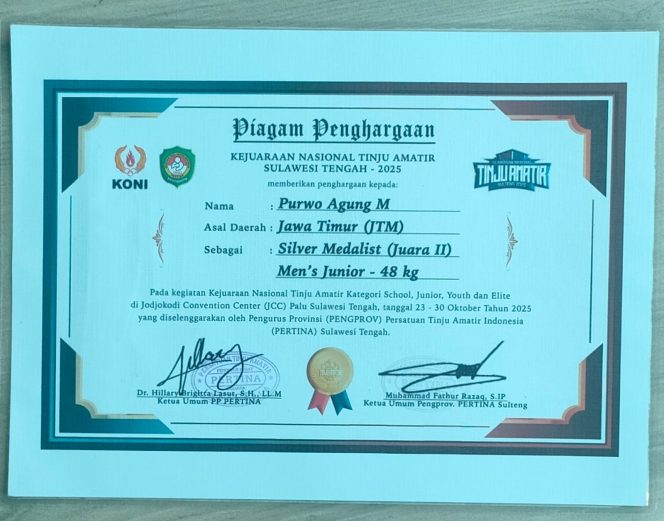 
 Purwo Agung Persembahkan Medali Perak bagi Jawa Timur pada Kejuaraan Tinju Amatir Sulawesi Tengah