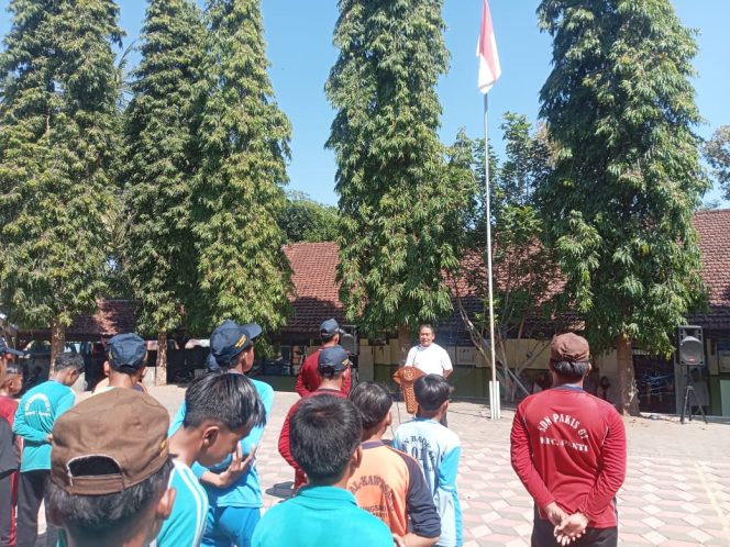 
 Kepala Sekolah SMPN 2 Panti Pimpin Upacara Penutupan MPLS Tahun Ajaran 2026-2027